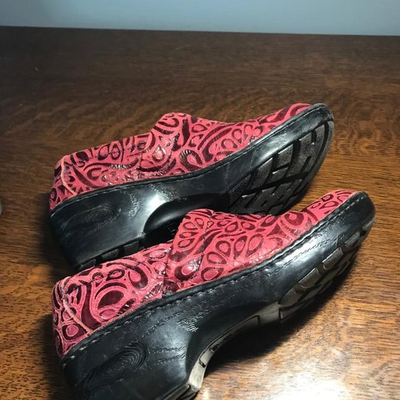B.O. C. Clogs, Size 6, Red Leather - Picture 3 of 3